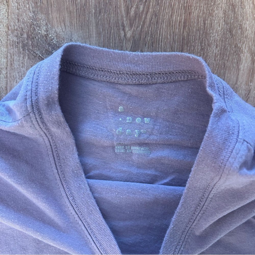 lavender tee! - Picture 2 of 3
